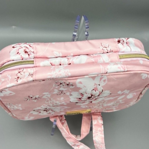 ๐ Stunning Innovative Yumi Kim Make Up Case or Travel Case ๐ - Picture 10 of 16